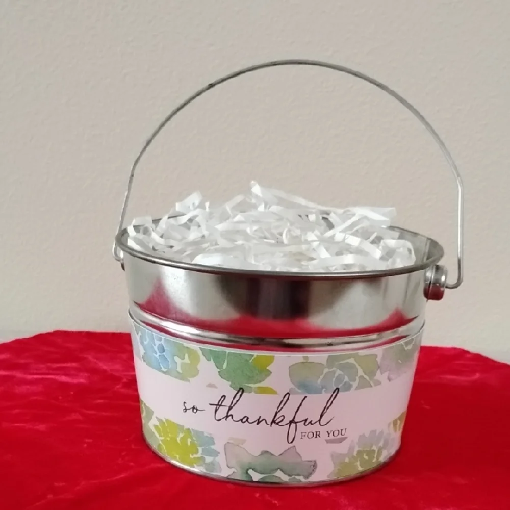 D- Floral Thankful Party Bucket